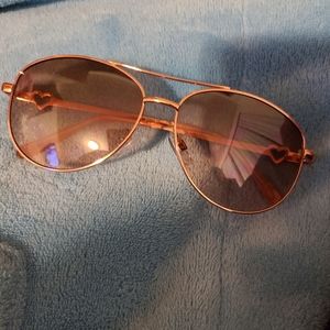 Juicy couture aviator sunglasses